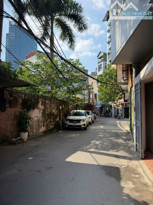 Bán nhà ngõ 259 Yên Hòa quận Cầu Giấy - Sổ  33m2 - 5 tầng - MT 5,9m - Giá chỉ 10 tỷ