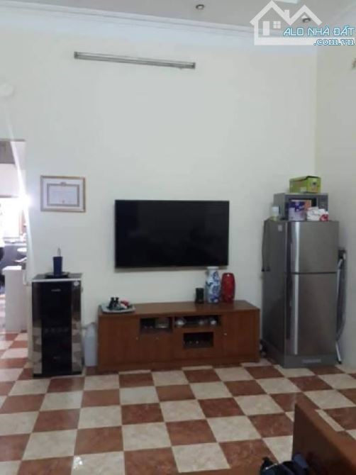 Bán nhà mặt ngõ 343 Đội cấn Liễu giai Ba đình Hà nội