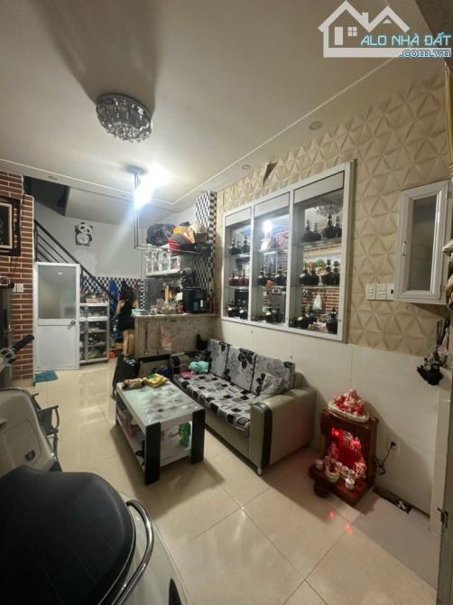 NHÀ CHỦ LÂU NĂM NGAY QUANG TRUNG, GÒ VẤP, 25M2, CHỈ 2.8 TỶ