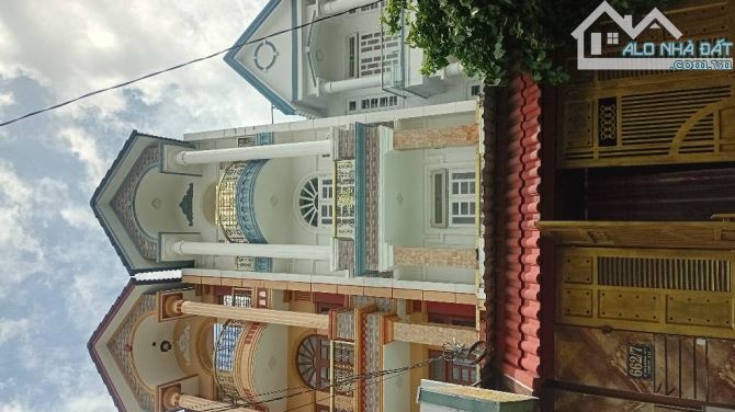 BÁN NHÀ KHU VIP LÊ VĂN KHƯƠNG , KHU PHÂN LÔ ĐỒNG BỘ