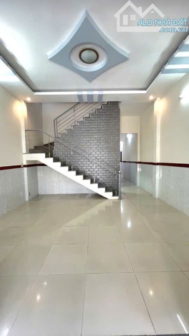 BÁN NHÀ ĐẸP CẠNH TÂ.N KỲ TÂN QUÝ - OTO VÀO NGỦ - ( 5X14M )