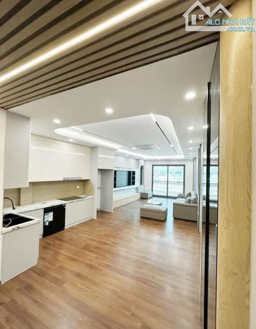 Hàng Đầu Tư Phố Lý Sơn 50m2 5T, Ô Tô Đỗ Cạnh Nhà, Hàng Xóm HimLam - Nhỉnh 8 Tỷ