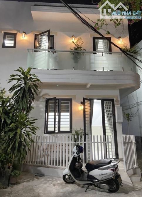 Bán nhà 2 tầng, 27m² (5x7), Hẻm xe hơi Lũy Bán Bích, gần CV Đầm Sen, chi hơn 3 tỷ