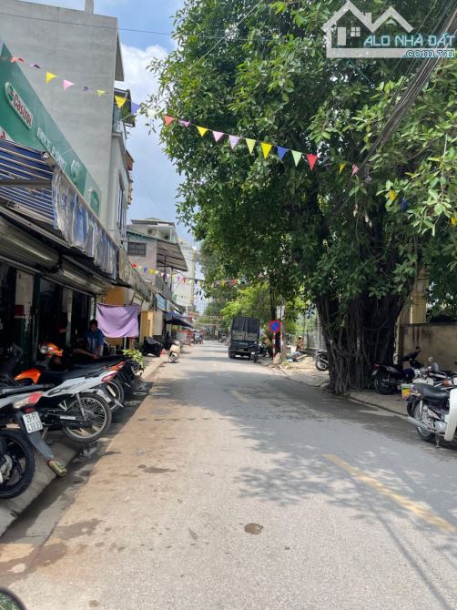 An Dương Vương dt 125m nhà C4 mặt tiền 6.7m giá  17.5 tỷ Bắc Từ Liêm