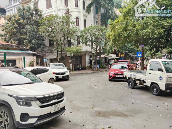 Bán Nhà Cầu Giấy, Lô Góc 6 Tầng Thang Máy Oto Tránh, Kinh Doanh