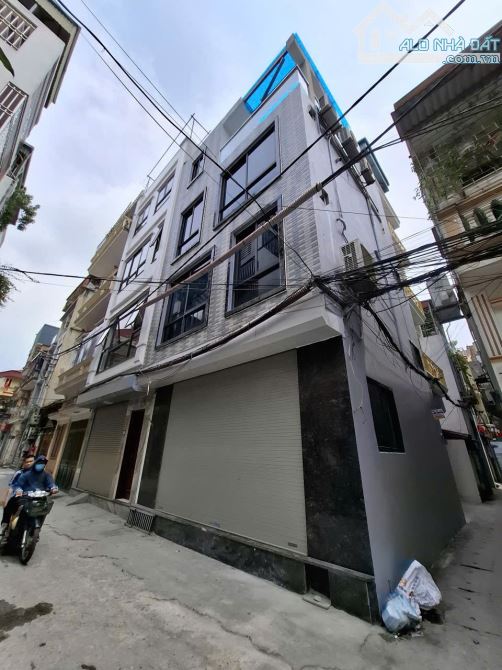 BÁN NHÀ PHỐ GIẢI PHÓNG  Ô TÔ VÀO NHÀ – VIEW ĐẸP KD 75M 4 TẦNG GIÁ CHÀO 22.6 TỶ