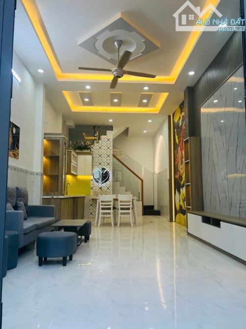 Bán nhà 2 tầng, 40m² (4x10), Hẻm xe hơi, gần Lê Văn Quới, Ngã Tư Bốn xã, chỉ hơn 4 tỷ