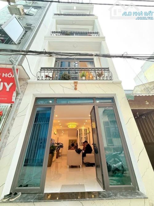 Bán nhà Xuân Đỉnh mặt ngõ ô tô kinh doanh: dt 32/35m, 5tầng, giá 9.4 tỷ, sổ đỏ vuông