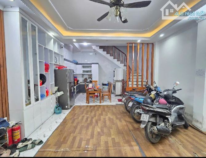 💰 Láng Hạ – 57m² – 5 tầng – MT 4,8m – ô tô qua – chỉ 15,75 tỷ