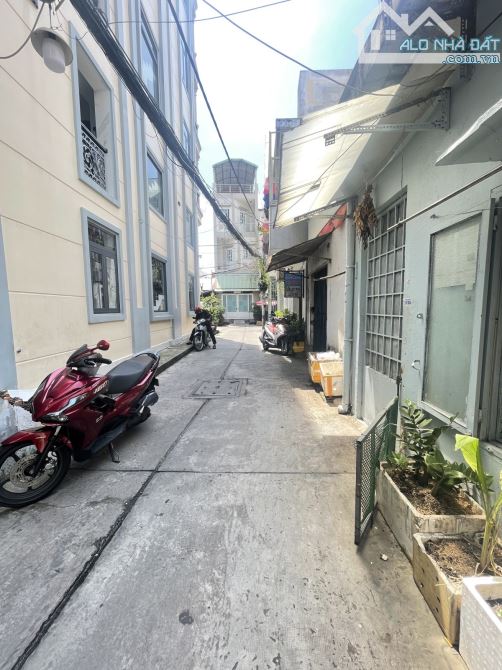 Đô Đốc Long, Tân Phú, 17m2 (3.6 x 6), 2.85 tỷ  _ Nhà 1 trệt, 1 lầu đúc btct.