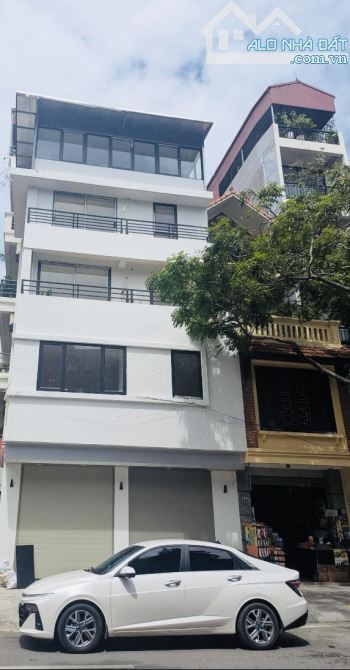 TOÀ VĂN PHÒNG 88m2 MẶT PHỐ YÊN LÃNG - 5 tầng thang máy - Mặt tiền rộng - Vị trí đắc địa