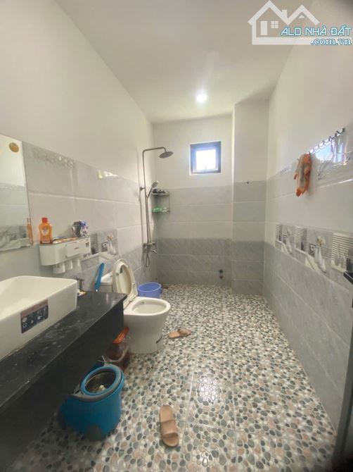 Nhà 3 tầng Phước Đồng Nha Trang dt 113.7m2 đường oto 12m giá 4ty5