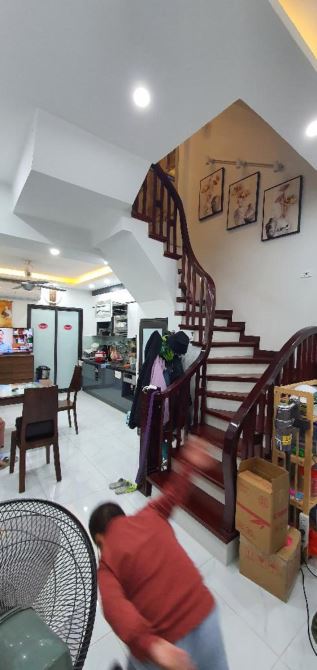 NHÀ MỚI Ở LUÔN – 4 NGỦ THOÁNG – GẦN Ô TÔ – GIÁ 8.2 TỶ