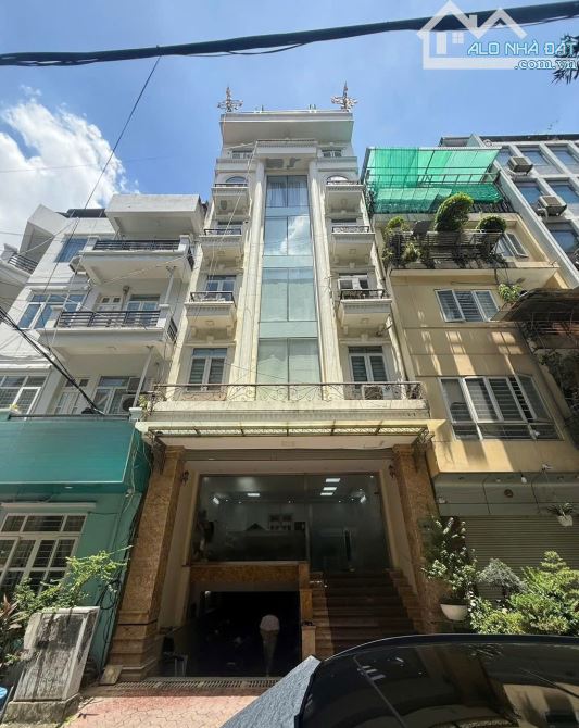 Siêu Phẩm Phân Lô 9Tầng Thang Máy- Nguyễn Khang- Mặt Tiền Siêu Rộng-Dòng Tiền 100tr/tháng