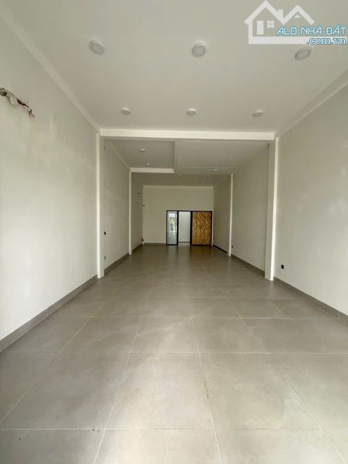 💥Nhà đẹp 4 tầng mặt tiền Phan Đăng Lưu khu Metro đối diện Hoa viên - giá 11.999 tỷ
