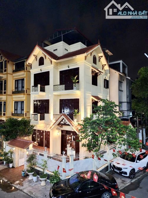 GIẢM 2 TỶ BÁN BIỆT THỰ LÔ GÓC THIÊN HIỀN KĐT MỸ ĐÌNH,Ô TÔ TRÁNH VỈA HÈ,GẦN PHỐ,NGÕ THÔNG