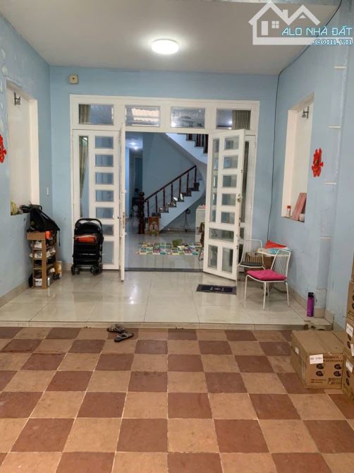 Nhà phố 1 trệt 1 lầu gần BigC Dĩ An – vị trí vàng Đông Hòa, giá chỉ 4,2 tỷ, sổ riêng