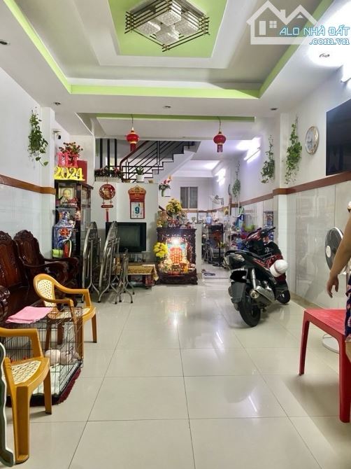 Hot Hot Quận 8, Âu Dương Lân, 4 Tầng, Hẻm 6m, 4x16m, nhỉnh 8 tỷ