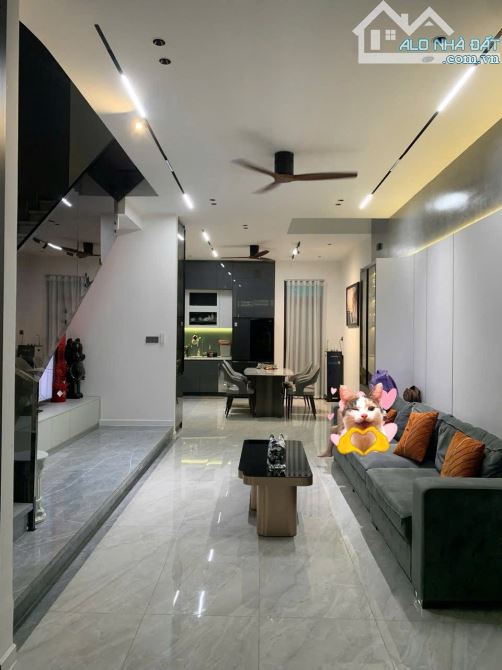 Bán nhà 3 tầng siêu đẹp gần sông khu Nam Việt Á GĐ 1