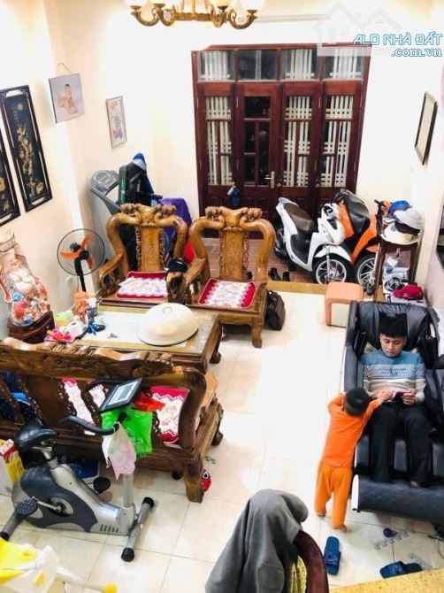 🏡 PHÂN LÔ - NHÀ ĐẸP Ở NGAY - CHỦ TƯỚNG TÁ VỀ HƯU - NGÕ HÀO NAM, ĐỐNG ĐA- Diện tích :45m -