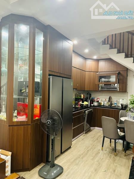 NHÀ ĐẸP NGÕ TO – Ô TÔ VÀO TẬN NHÀ – TỔ 13 YÊN NGHĨA, HÀ ĐÔNG – 35M², 4 TẦNG, GIÁ CHỈ HƠN 6