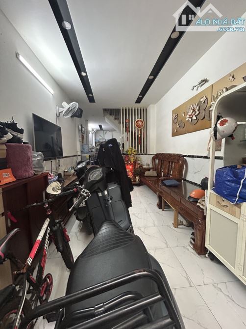 Nguyễn Bặc tân bình 44m2 4 tầng giá chỉ nhỉnh 7 tỷ
