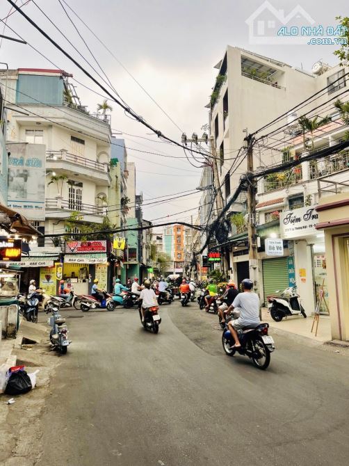 Hêm xe hơi Lý Thường Kiệt p9 TÂN BÌNH GIÁP QUẬN10 68m2 4 tầng 4 Pn chỉ 10 tỷ 3