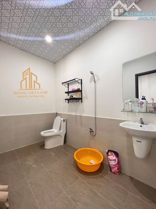 MẶT TIỀN KINH DOANH ĐƯỜNG NGUYỄN KHUYẾN - VỊ TRÍ ĐẸP!!