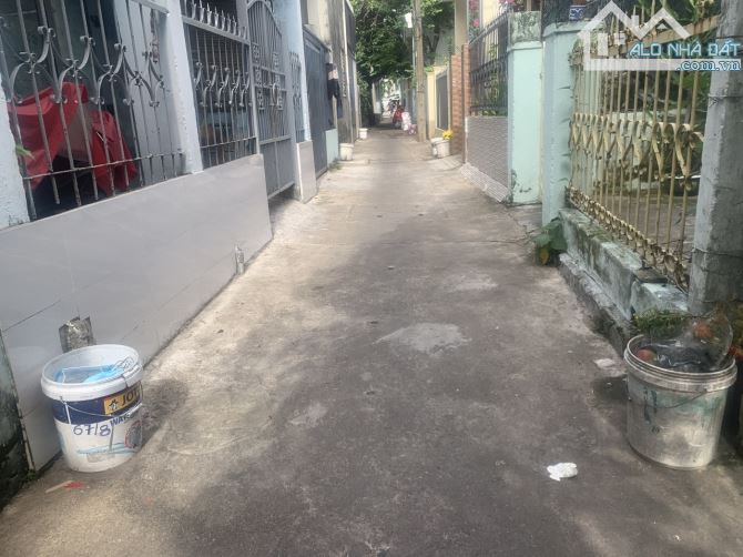 BÁN NHÀ GÁC LỬNG KIỆT TÔN ĐẢN , THÔNG TỨ TUNG