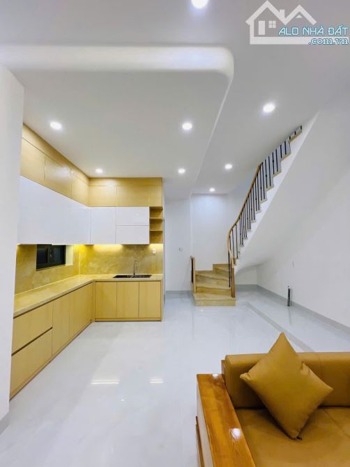 Bán nhà 1 trệt 1 lầu 154m2 góc 2 mặt tiền gần Chợ Trảng Dài TP Biên Hòa có 4,48 tỷ