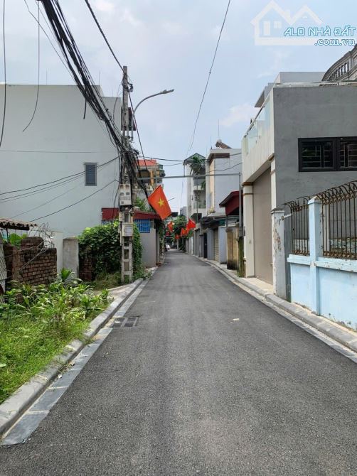 💥💥NHÀ 2 TẦNG 67m2 ĐẢN DỊ - UY Nỗ  MỚI XÂY ĐƯỢC 1 NĂM MÀ CHỈ QUANH 5tỷ💥💥      - Tặng 15