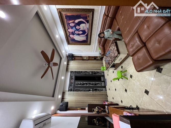 CƠ HỘI SỞ HỮU CĂN NHÀ 5 TẦNG GIÁ HẤP DẪN VĂN KHÊ HÀ ĐÔNG_PHÂN LÔ VỈA HÈ_DT:50_GIÁ:13,9 TỶ