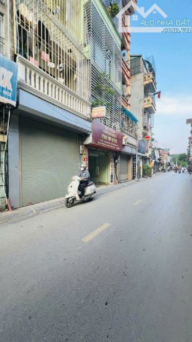 MẶT PHỐ 8M KINH DOANH-GẦN HAI BÀ TRƯNG-38m2 SỔ ĐỎ VUÔNG VẮN-4 TẦNG HAI THOÁNG-10 TỶ