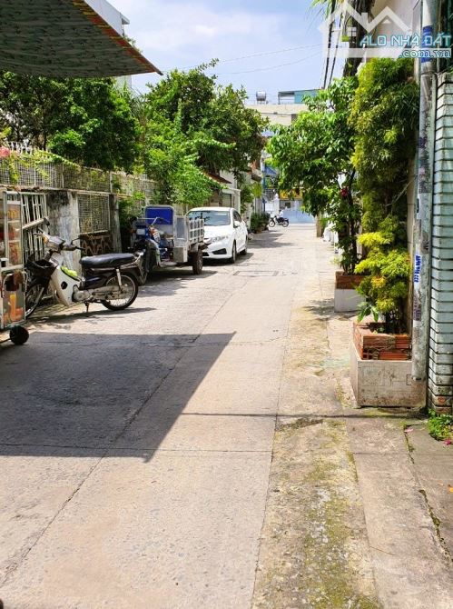 1 ĐỜI CHỦ, NHỈNH 6 TỶ NHÀ LẦU HẺM XE HƠI, 60m2(4x15) NGAY LÊ QUANG ĐỊNH,NGUYỄN VĂN ĐẬU,BT.