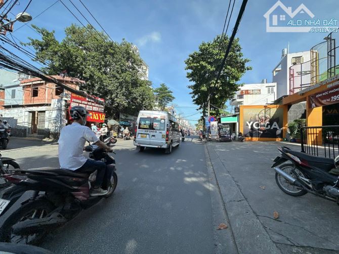 GIÁ RẺ MTKD sầm uất đường 25m Lê Đức Thọ ngang 10m 710m2 TN hơn 100tr sổ đẹp 70 tỷ.