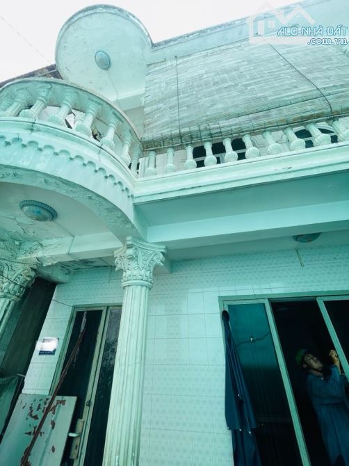 SÁT MẶT TIỀN NGAY CHỢ THỦ ĐỨC -  VÕ VĂN NGÂN - 52m2 NGANG 5,2m x 2 TẦNG - 3.x TỶ