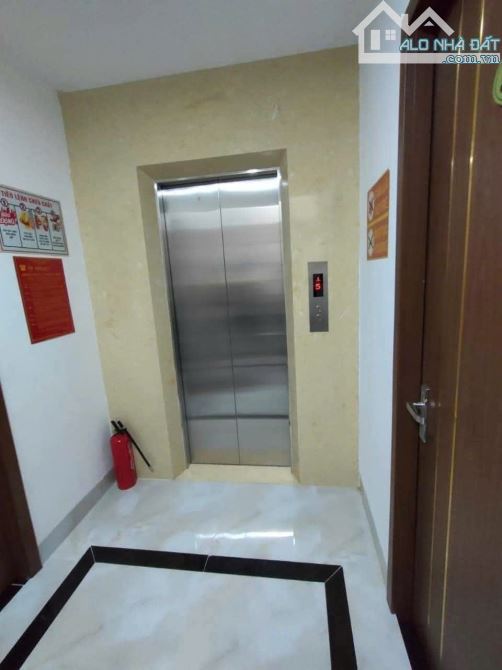Rẻ nhất ! CCMN Triều Khúc 65m2 x 7T Thang máy, PCCC, 19PKK full NT, DT 850tr/năm - 13,3 tỷ - 10