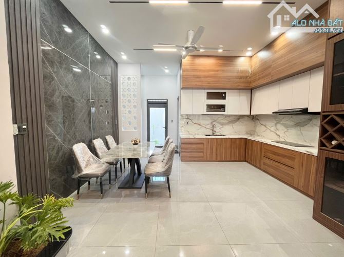 Chủ cần bán căn nhà đẹp 1 trệt 3 lầu + sân thượng mới 100% đường A3 KDC Phú An, Phú Thứ - 10
