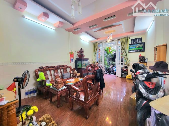 9.2 TỶ -  PHÚ NHUẬN - 75m2 - 4 TẦNG - NHÀ CHỦ TỰ XÂY TÂM HUYẾT TỪNG CHI TIẾT NHỎ - 10