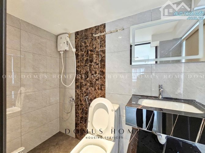 Cho thuê căn hộ 2PN full nội thất ngay trung tâm Quận 7 - 10