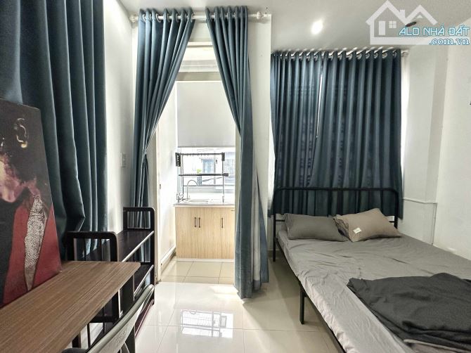 HẺM NHỰA XE TẢI - PHÚ NHUẬN - 4 TẦNG ĐẸP - 40M2 A4 - DÒNG TIỀN 25Tr/Tháng - SÂN ĐẬU ÔTÔ - 10