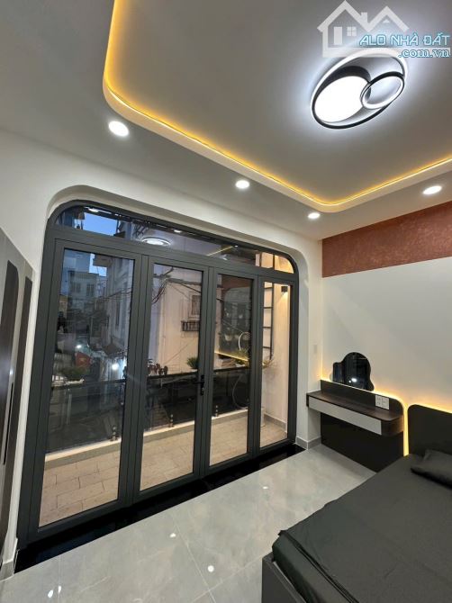 🟢PHAN VĂNBTRỊ -GẦN CHỢ BÀ CHIỂU-GIÁP Q 1-DTSD: 72M2 +2TẦNG-3PN(PN DƯỚI TRỆT) CHỈ:6 TY🟢M - 10