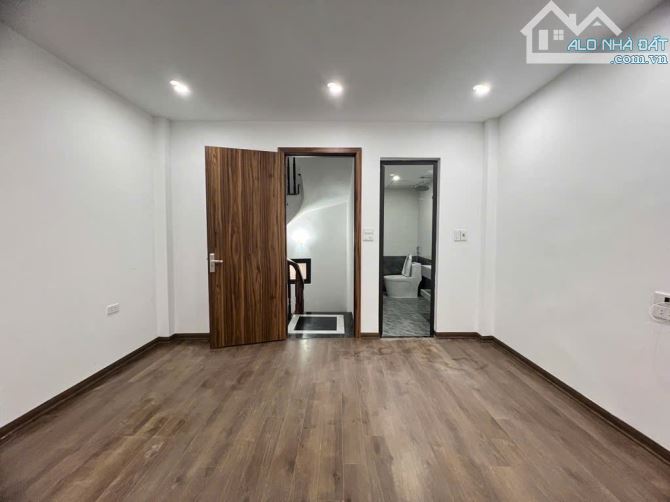 Cần nhượng lại nhà hoàn thiện 30m2 trong đê Ngọc Thụy, Long Biên - 10