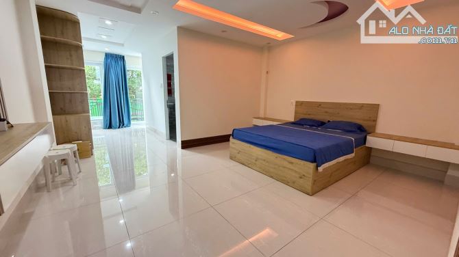 Nhà 3,5 tângd siêu đẹp, gần biển, kđt phước long b, tặng toàn bộ nội thất, giá chỉ 8,5 tỉ - 11