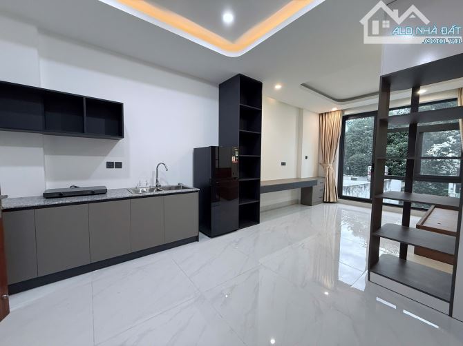 SIÊU PHẨM STUDIO FULL NỘI THẤT  CỬA SỔ LỚN CỰC RỘNG NGAY SÁT QUẬN 1ị - 11