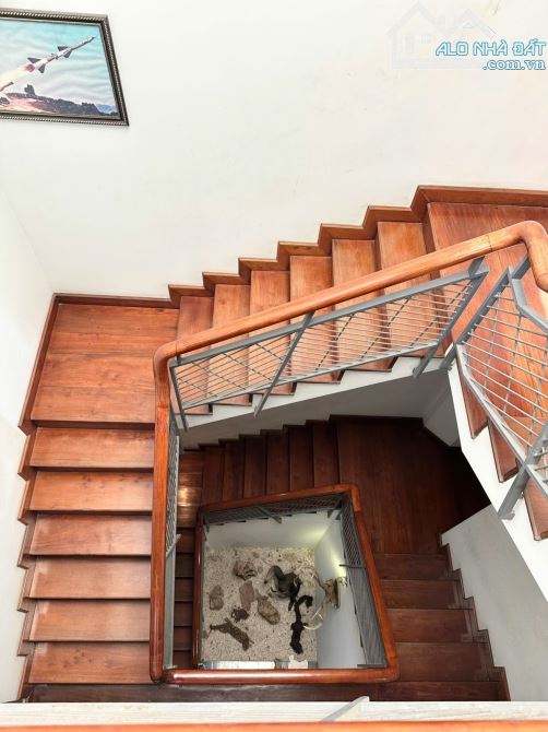 Bán biệt thự Tân Bình - 173m2 - sân vườn thoáng mát - 3 tầng - 11