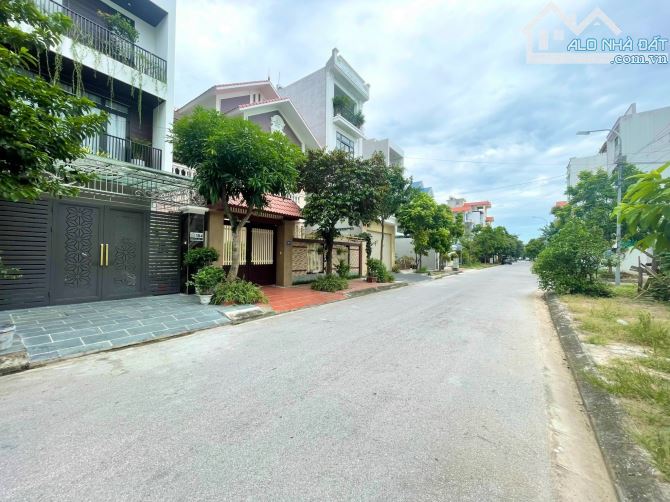 Bán đất 95m2 (5x19) TĐC Sở Tư Pháp Đường Trần Hoàn - 1