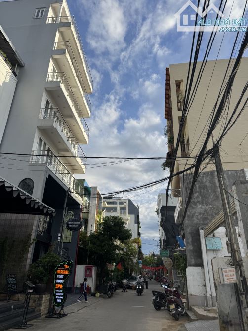 BÁN KHÁCH SẠN KIỆT NGUYỄN CÔNG TRỨ Thông NGUYỄN THÁI HỌC - 12