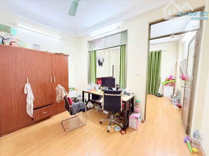 Bán nhà đẹp phân lô quân đội Hào Nam, Đống Đa, gần ôtô, 45mx4t, 8.9 tỷ - 1