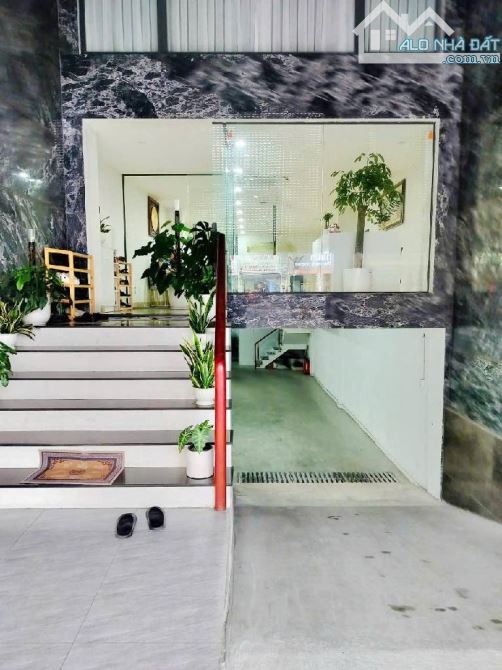 Tổng giảm 7ty  giá chào mới 63ty  BÁN TÒA NHÀ VĂN PHÒNG VIP 7 TẦNG - MẶT TIỀN NGUYỄN VĂN N - 1